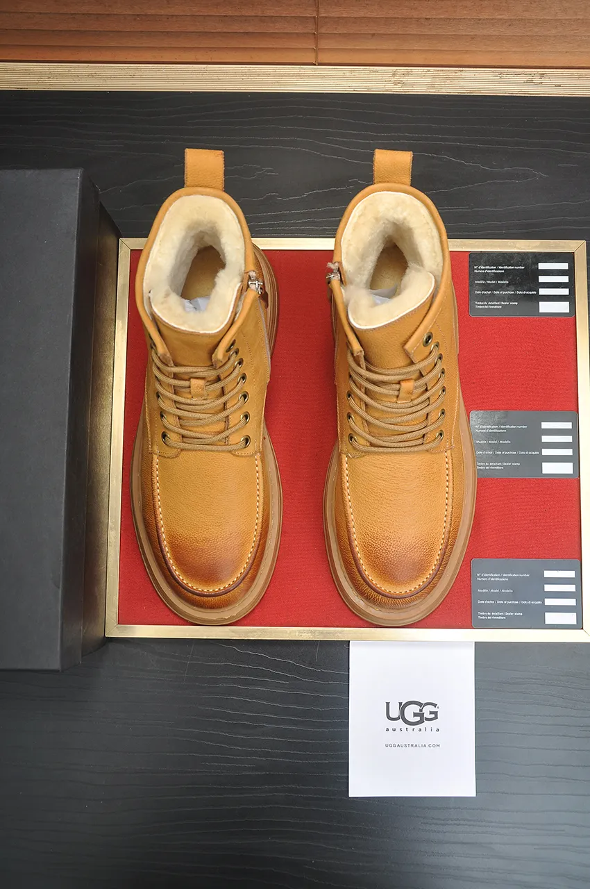 Men's shoes 💰680💶【UGG】(full genuine wool lining) Please pay attention to the quality of the original order and compare the thickness of the wool 🏮🏮Hot style Martin boots from Australia's warm luxury brand men's shoes, official website synchronization, Beckham men's style..., made of imported top-layer waxed cowhide, waxed toe box, Australian real wool velvet lining Carefully sewn...Imported rubber Martin boots outsole (comfortable, soft and wear-resistant). I really like the quality...Exquisite workmanship, you can't put it down once you see it. Code number 39-44